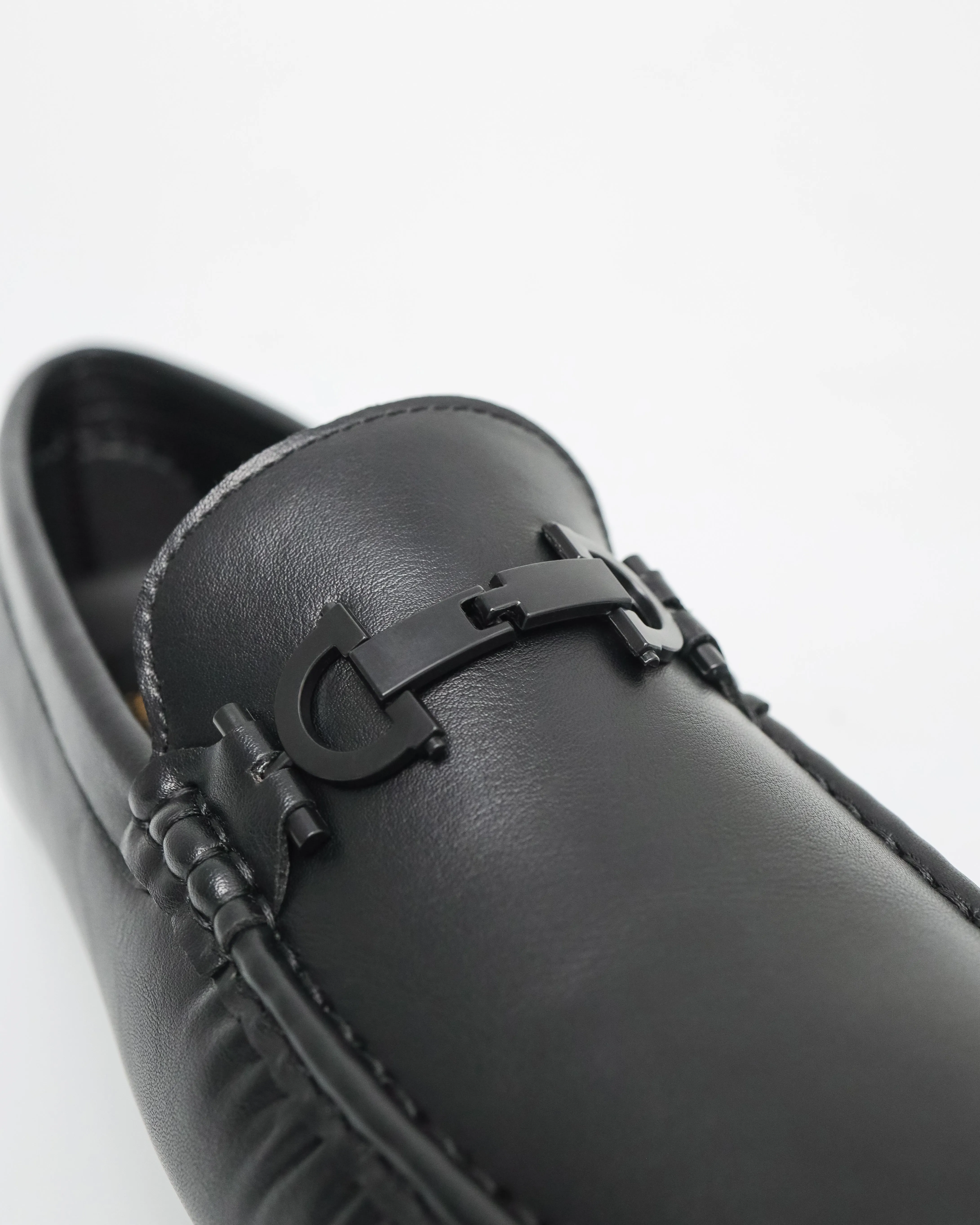 Tomaz C616 Men's Belted Elegance Buckle Moccasins