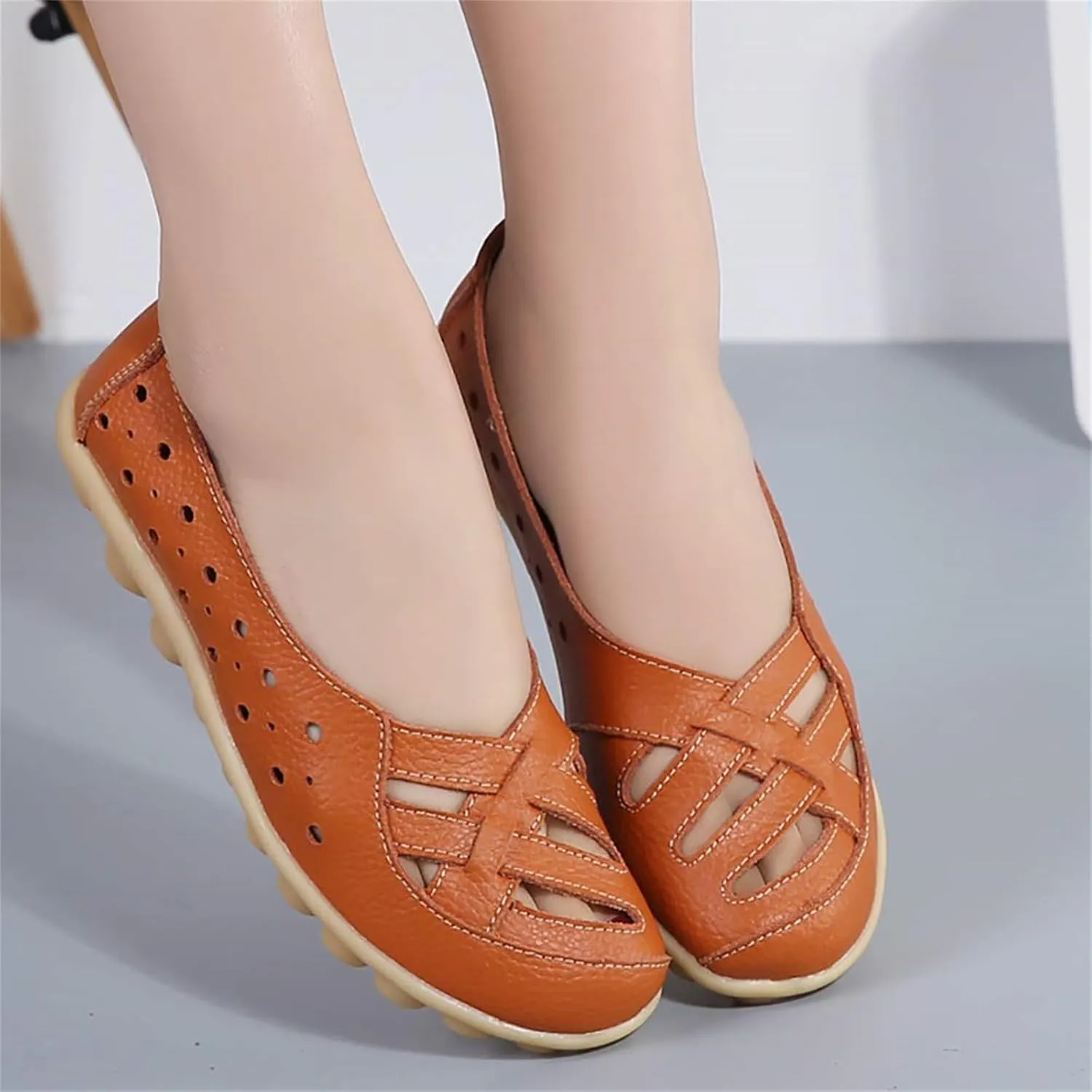 Women's Loafers & Slip-Ons Summer Comfortable Closed Toe Sandals Wide Width Flats Comfort Walking Shoes Dressy Casual Trending Sandals for Women 2025